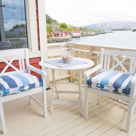 Kalvag Holidayapartment Exterior photo